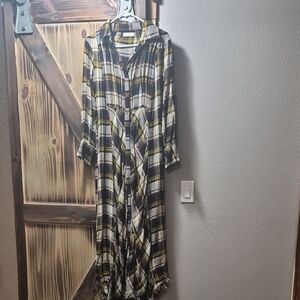 NATURAL LIFE Plaid Maxi Dress in Black, White, and Yellow